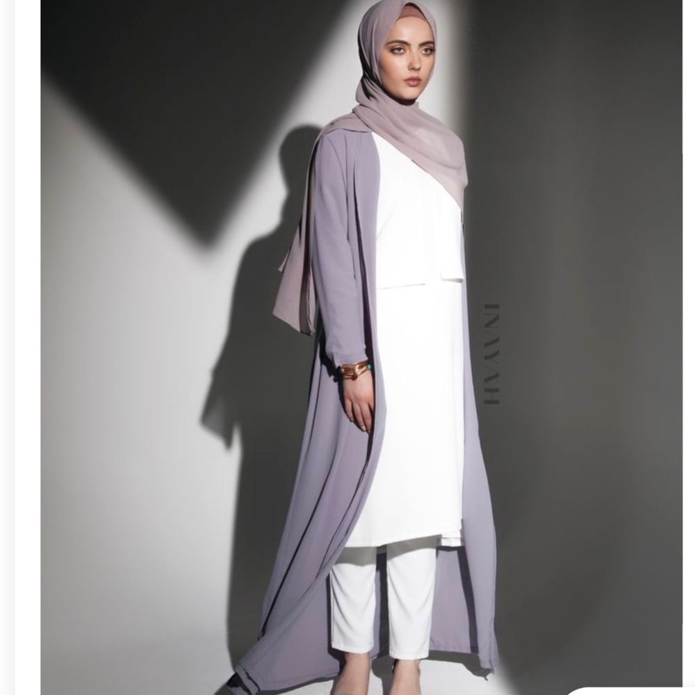 INAYAH open abaya